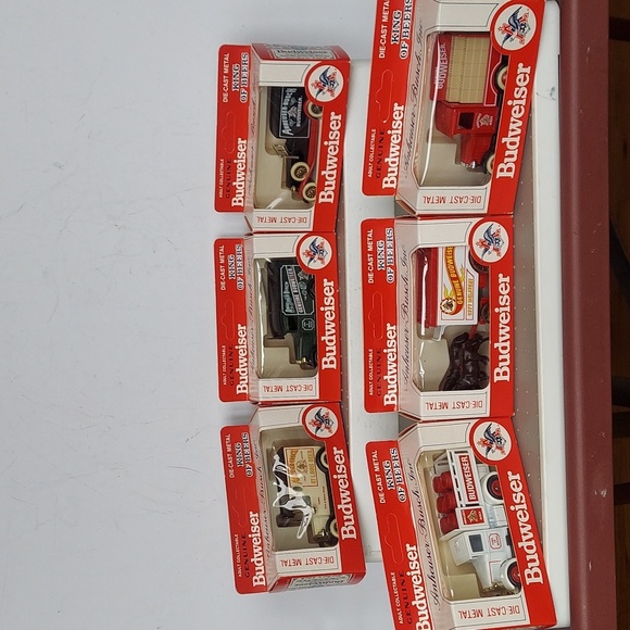 Models of days gone budweiser. Distributor diecast,dated 1979 adult collectable - Picture 1 of 9